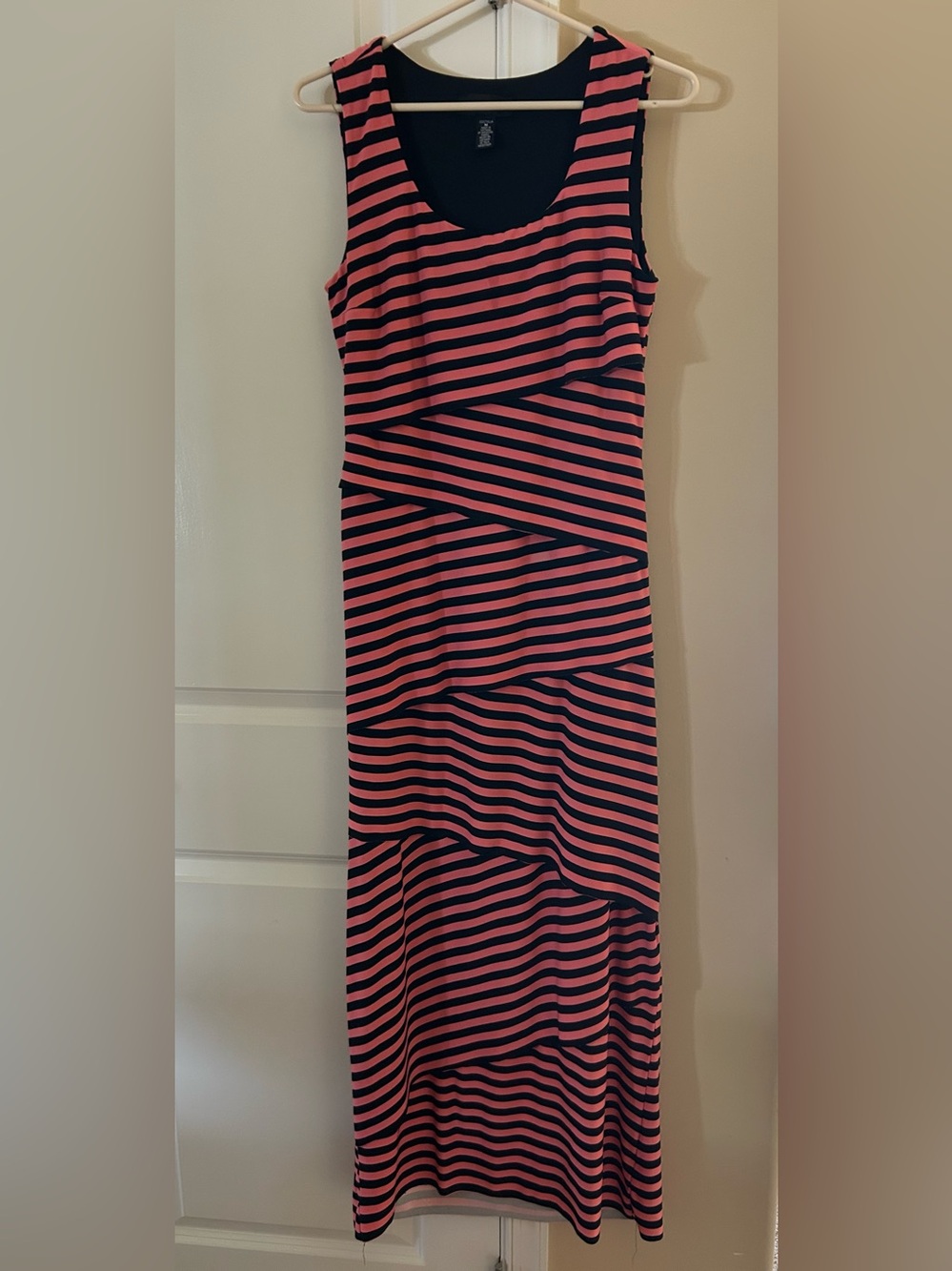 Women's striped pink and black maxi dress size M. Great condition.